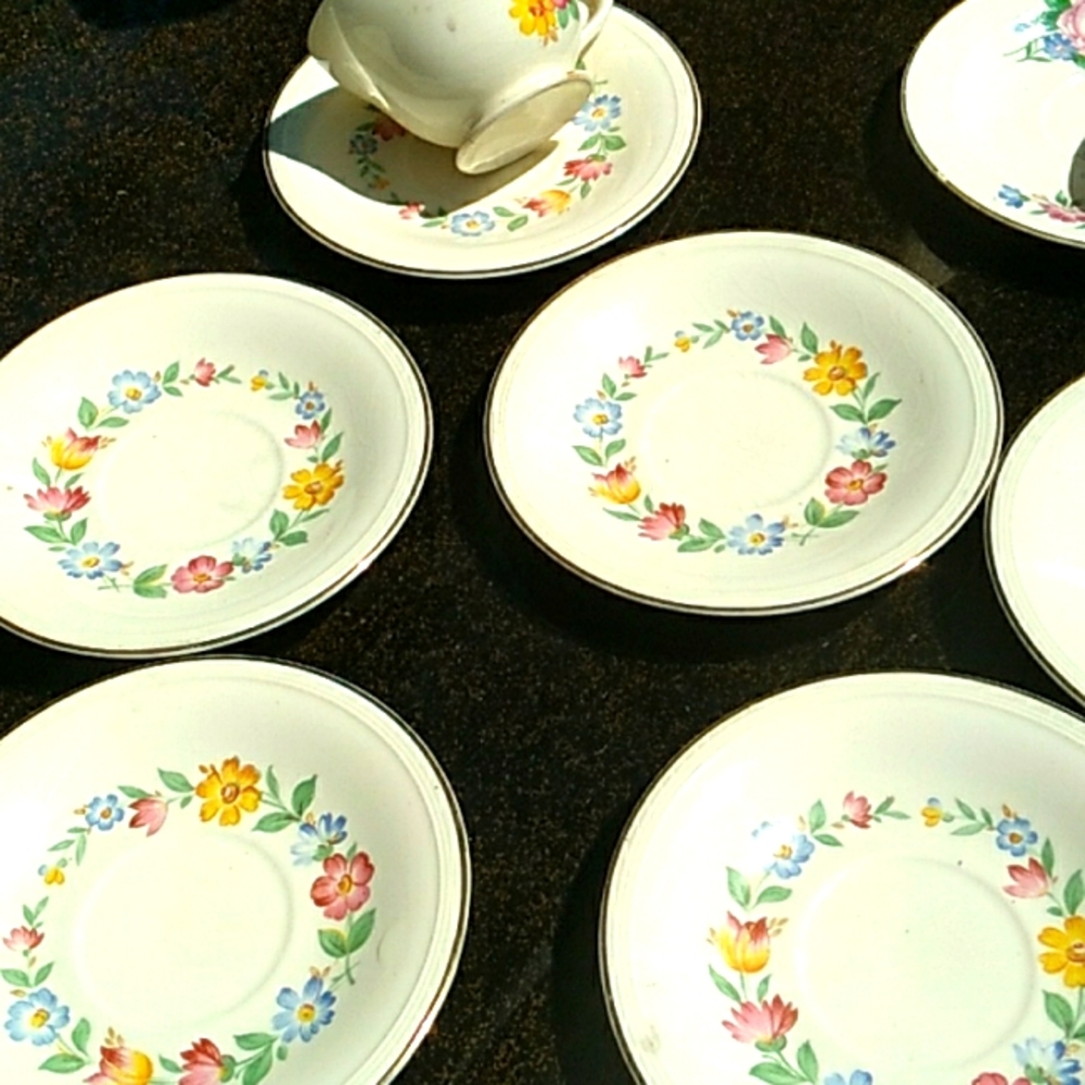 ❣️ COMING 🔜  Edwin Knowles Bowls Saucers Lot of SIX VINTAGE BEAUTIES   VNPLVC